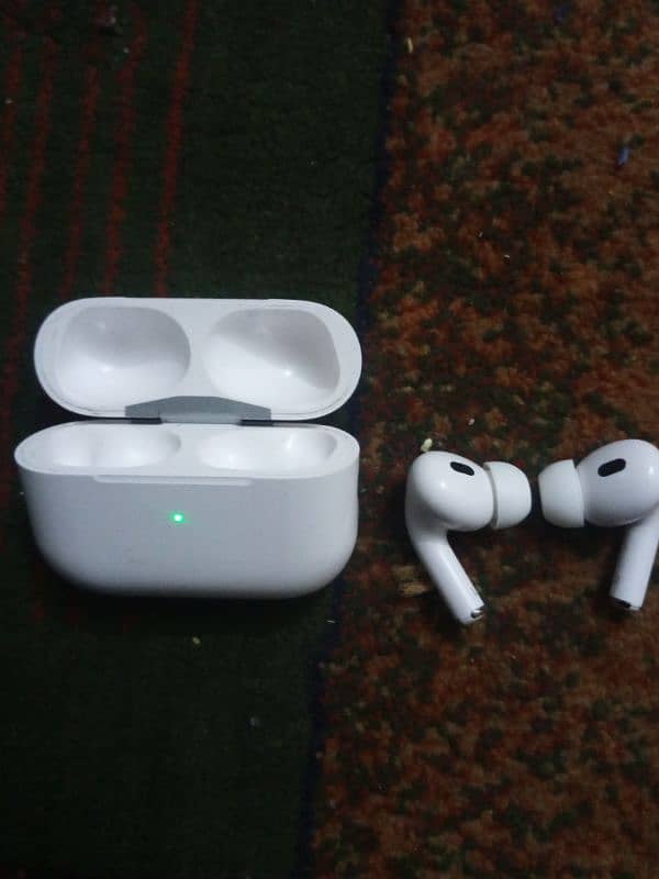 Apple air buds pro 2 original condition 10 by 10 . 5