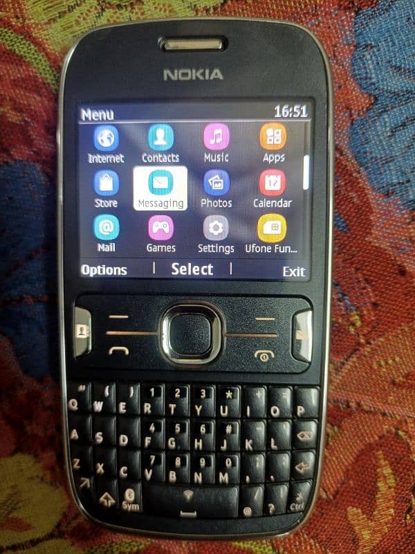 Nokia Asha 302 10/10 Condition Complete Box Original Casing & Battery 1