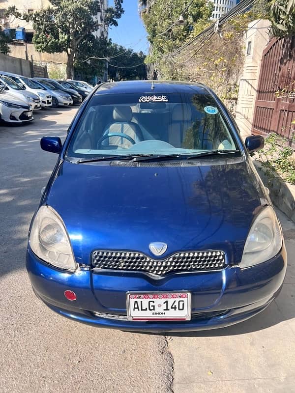 Toyota Vitz 2000 0