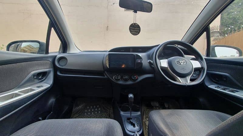 Toyota Vitz 2014 6