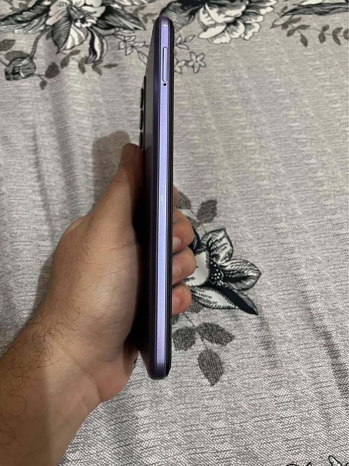 Tecno Camon 18 T 3