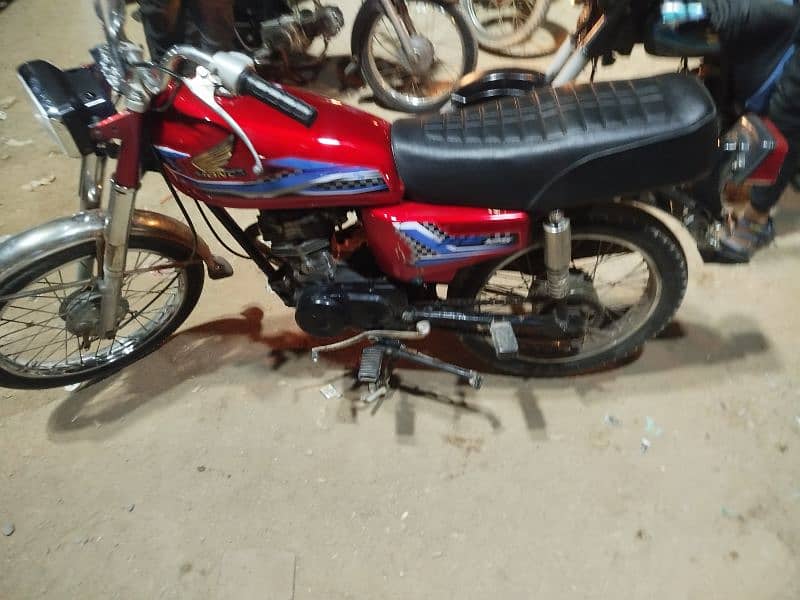 Honda CG 1985 model 125cc Gujranwala Number price final h 0