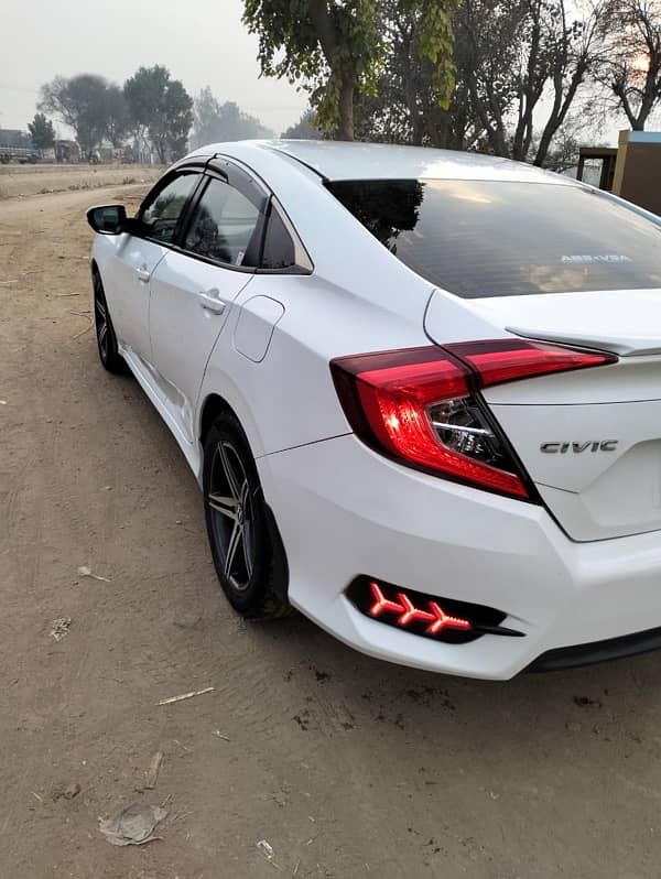 Honda Civic Oriel 2017 0