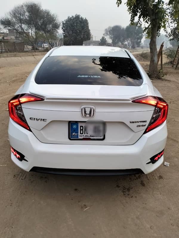 Honda Civic Oriel 2017 4