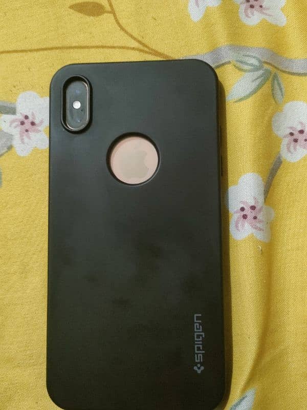 iPhone XS Max condition 10 / 10 gp 64 PTA Proof 1