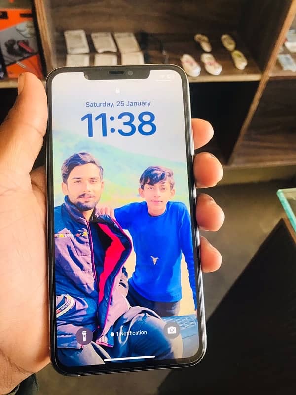 iPhone 11 Pro Max 1