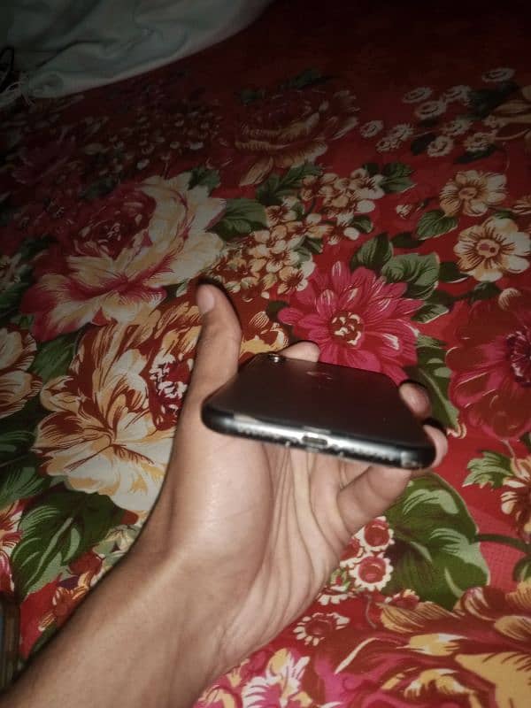 iphone XR 128gb jv 2