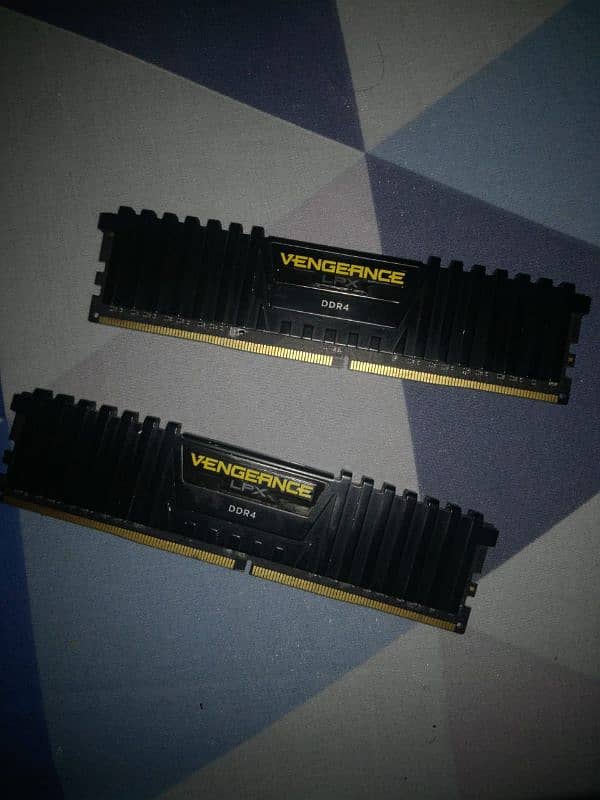 2 CORSAIR VENGEANCE LPX DDR4 RAM FOR SALE 2