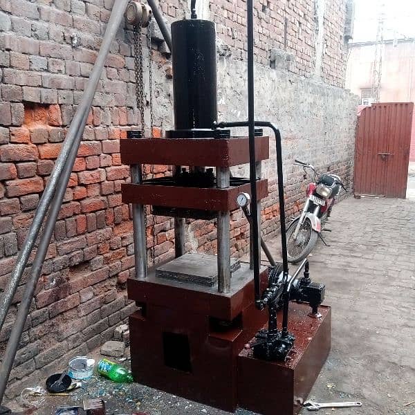 Hydraulic press + Electrical Panel 9