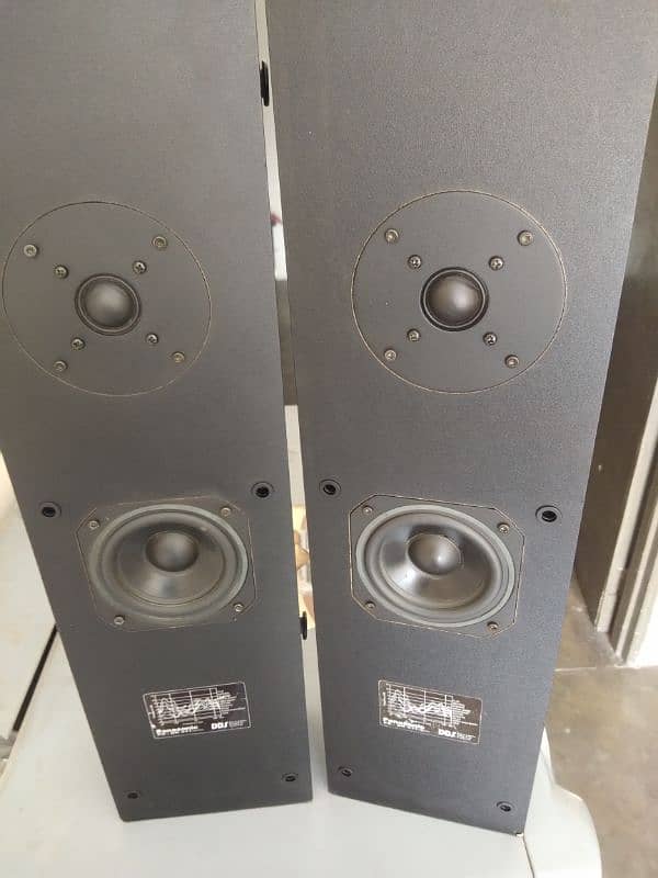 pioneer subwoofer and Panasonic speaker pair total genuin 4