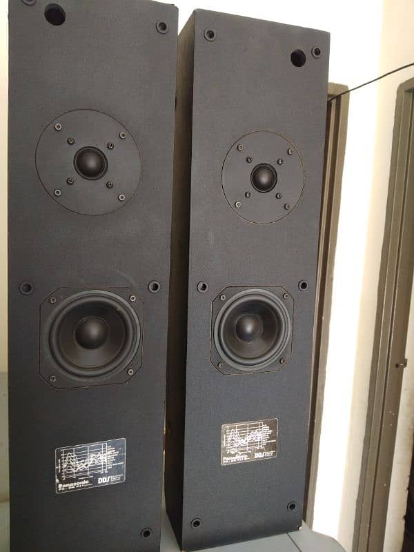 pioneer subwoofer and Panasonic speaker pair total genuin 6