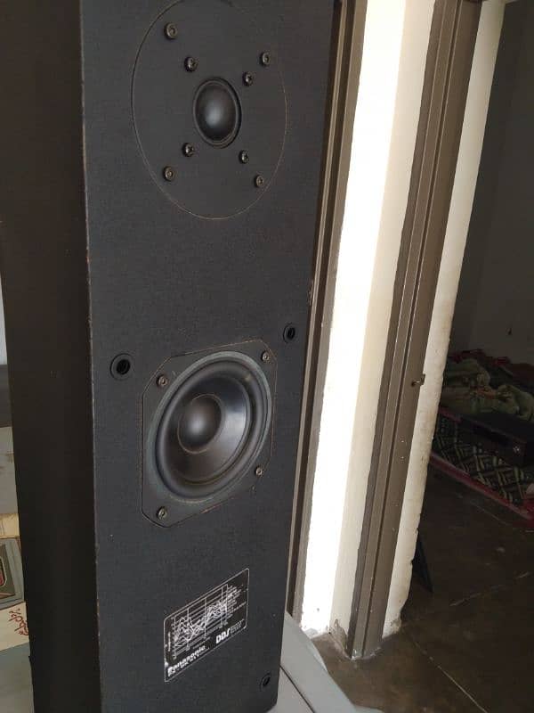 pioneer subwoofer and Panasonic speaker pair total genuin 10