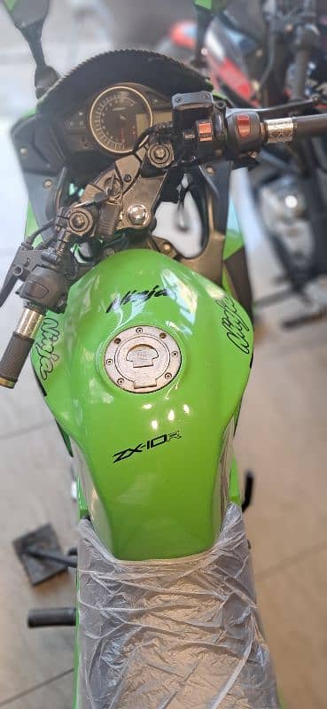 Kawasaki Ninja Replica Super Power 200 SportsBikes HeavyBikes 6