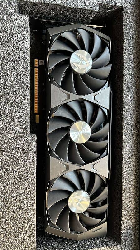 Rt, 3080ti 12 gb vram 10 by 10 with box 3