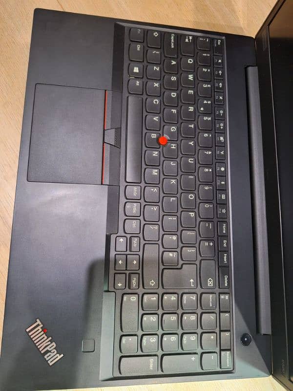 Lenovo [Model  T4 70]  Excellent Condition 3