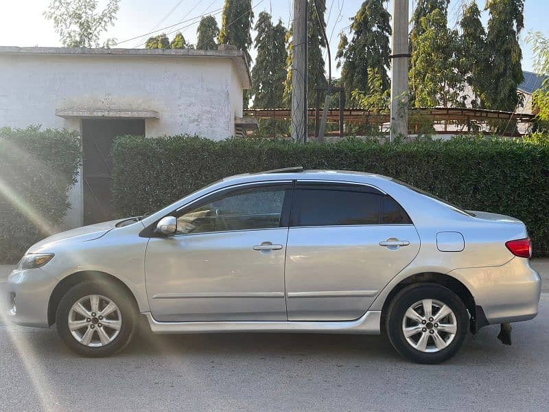 Toyota Corolla Altis (Sunroof 1.6) 2011. 8