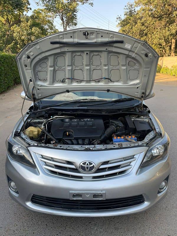 Toyota Corolla Altis (Sunroof 1.6) 2011. 12