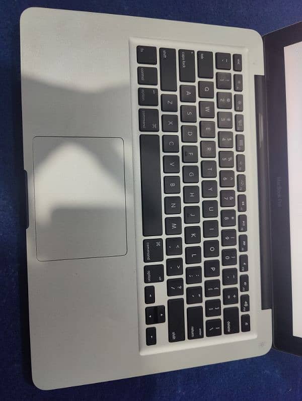 Macbook pro 2012 0