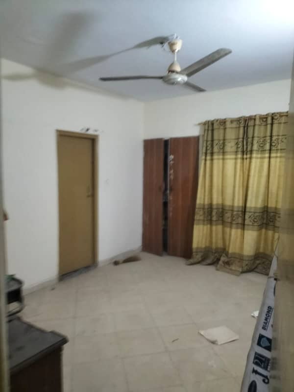 2 BED DD FLAT (PARADISE APARTMENT) FOR SALE IN GULSHAN E IQBAL 13 D 3 0