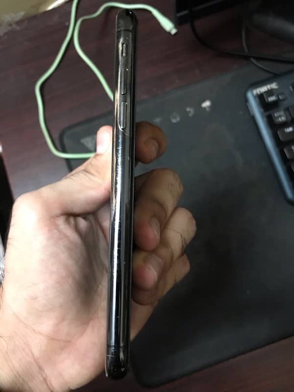 iPhone XS 64GB PTA Approved 0