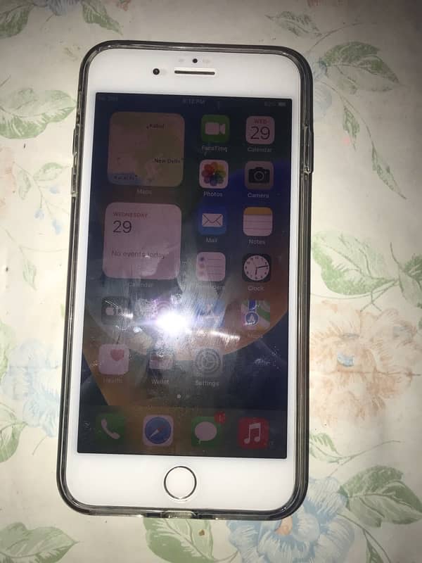 Iphone 8 plus-64gb - pta approved 0