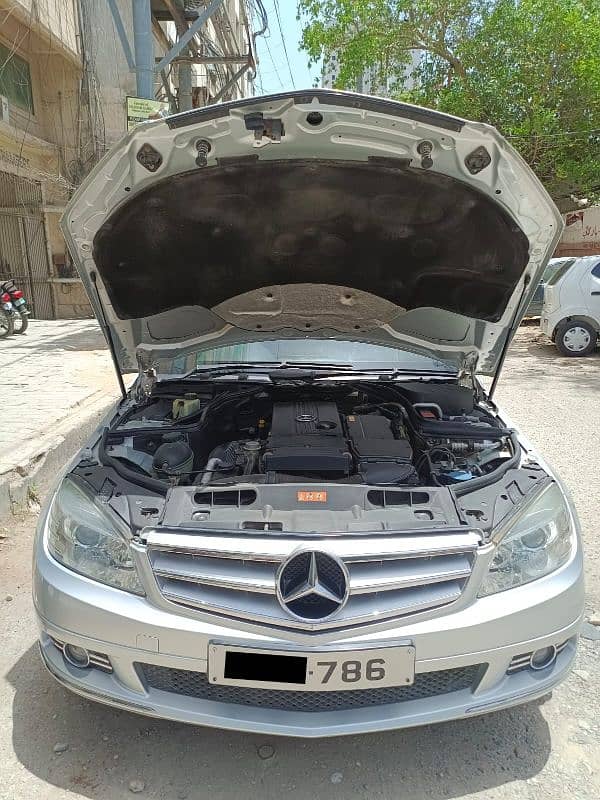 Mercedes 200 D 2010 4