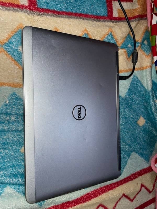 Dell Latitude E7240 Ultrabook 2