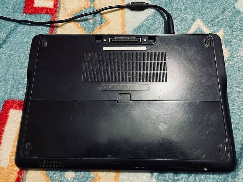 Dell Latitude E7240 Ultrabook 4