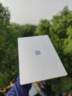 Microsoft Surface Laptop 2