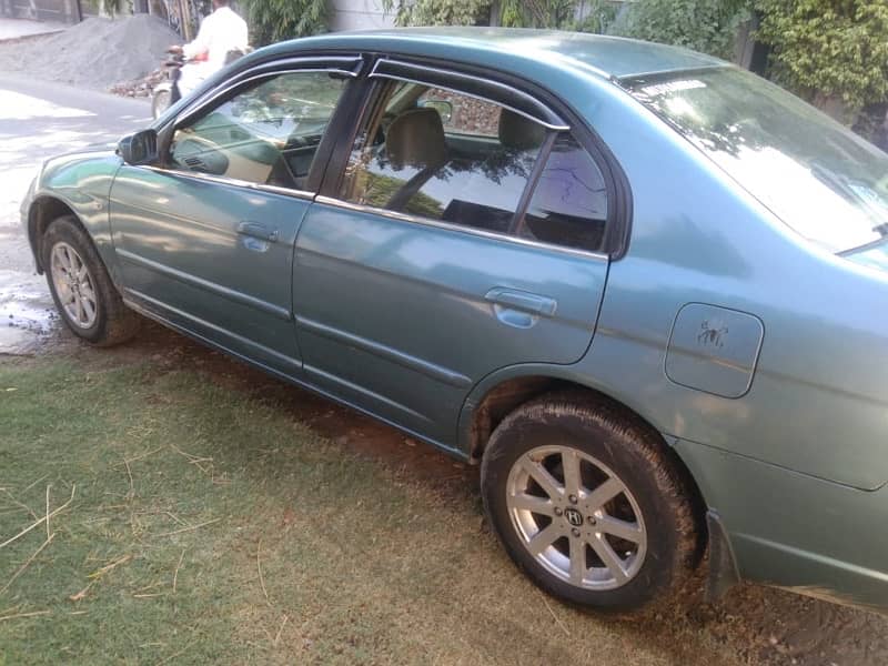 Honda Civic EXi 2005 1