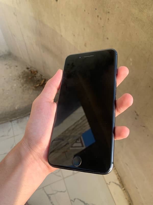 iPhone 8 plus 256gb pta approved 1