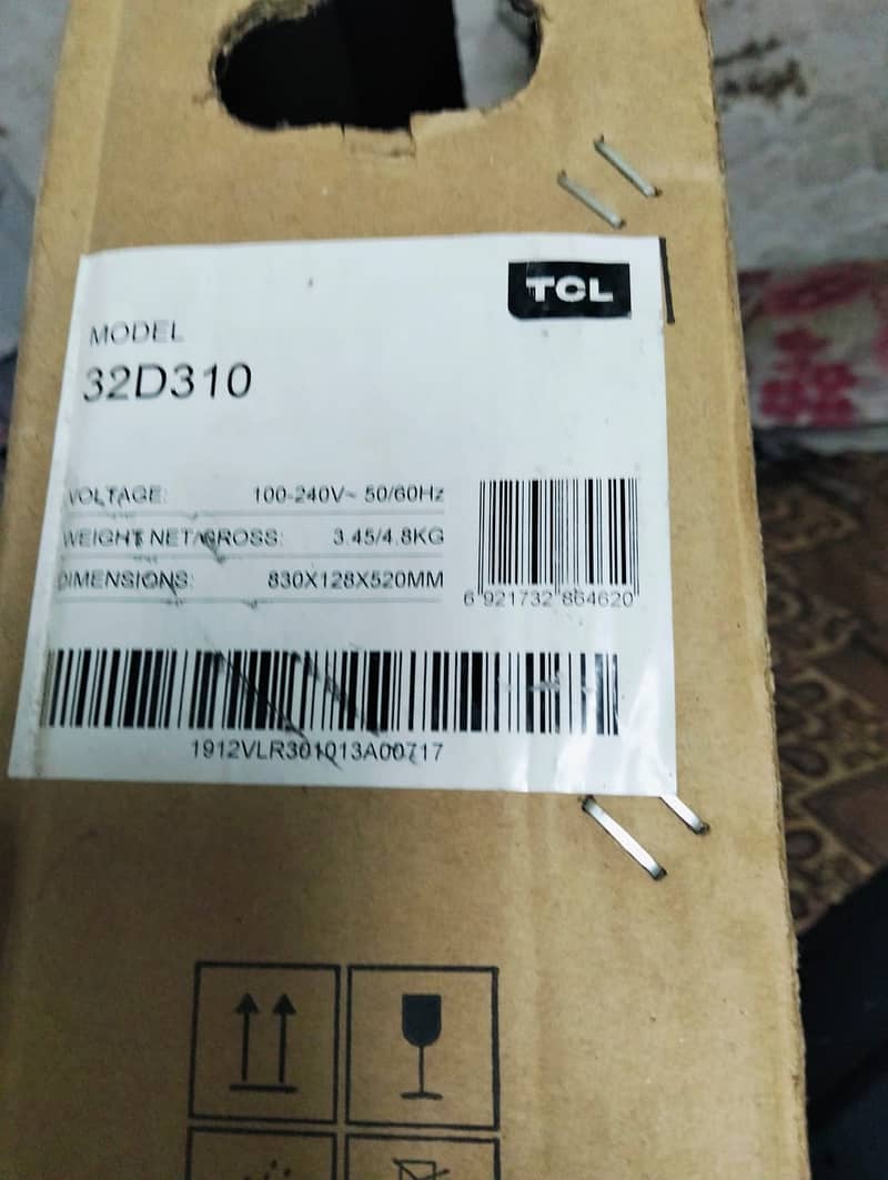 32" TCL Smart LCD With Box 17