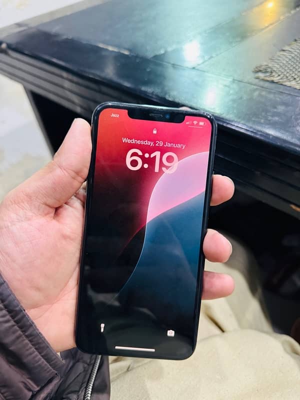 iphone 11 pro max pta approved 64gb 1