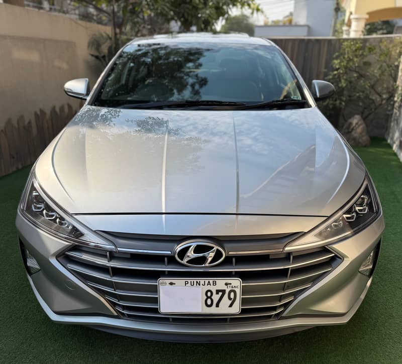 Hyundai Elantra 2022 11