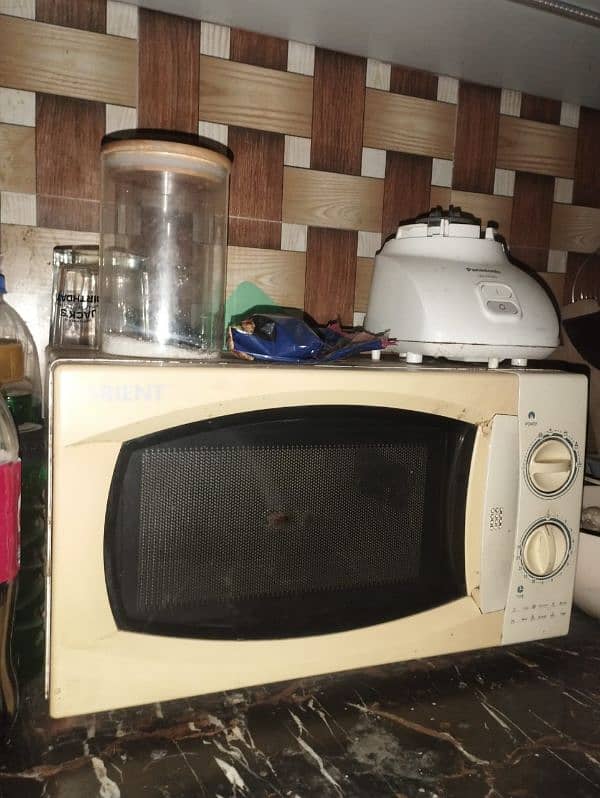 Orient Microwave oven, home used, no faults 0