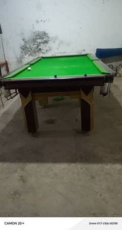 billiard table very good condition