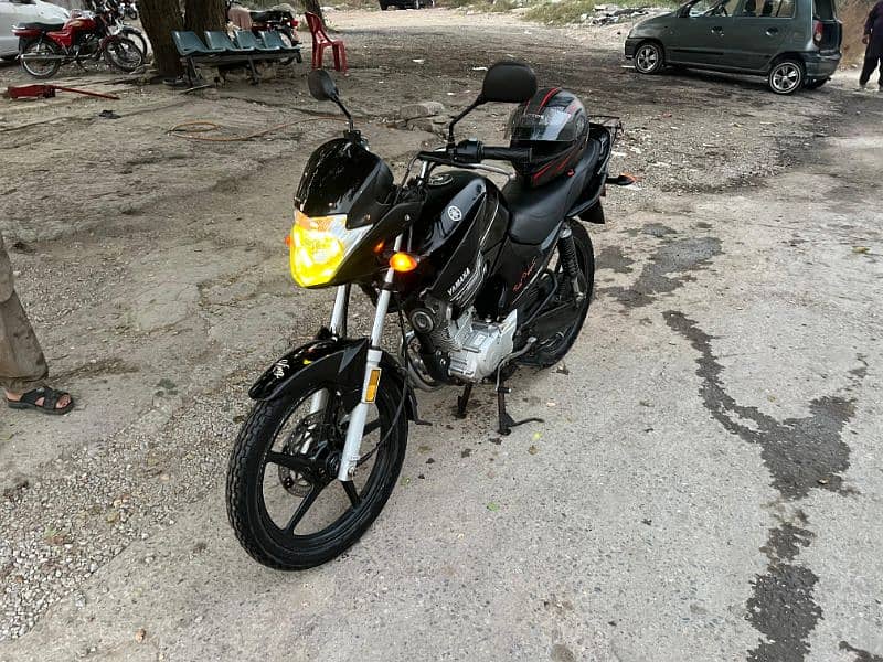 YBR 125 3