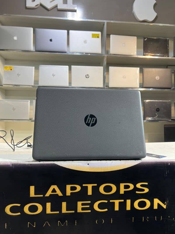 Hp 255 G7 Ryzen 3 3200u Gameing laptop dedicated gpu 7