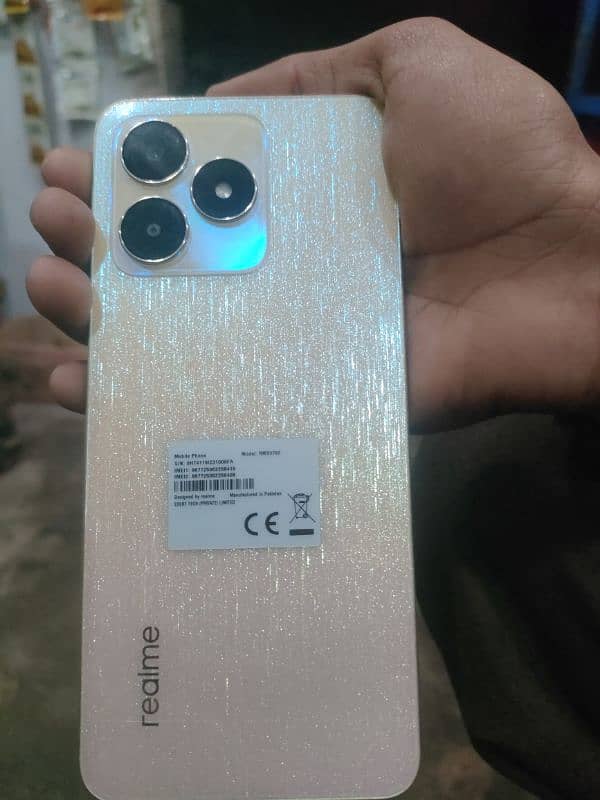 realme c53  6/128 0