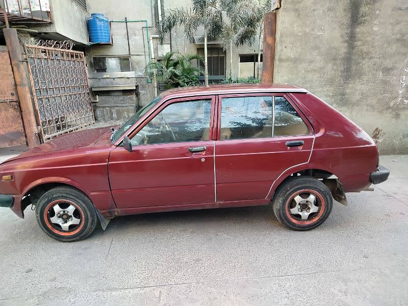 Toyota Starlet 1980 3