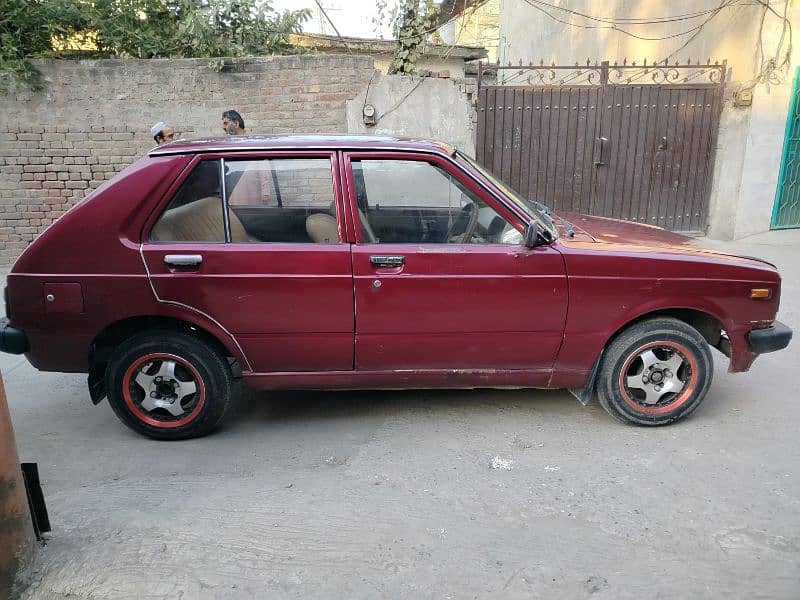 Toyota Starlet 1980 6