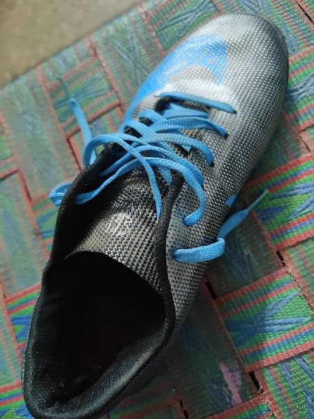 football shoes 5