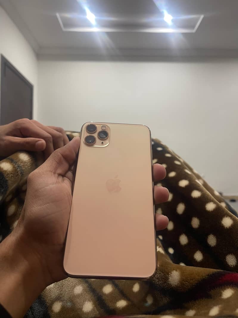 Apple iPhone 11 Pro Max 3