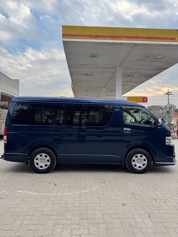 Toyota hiace 6