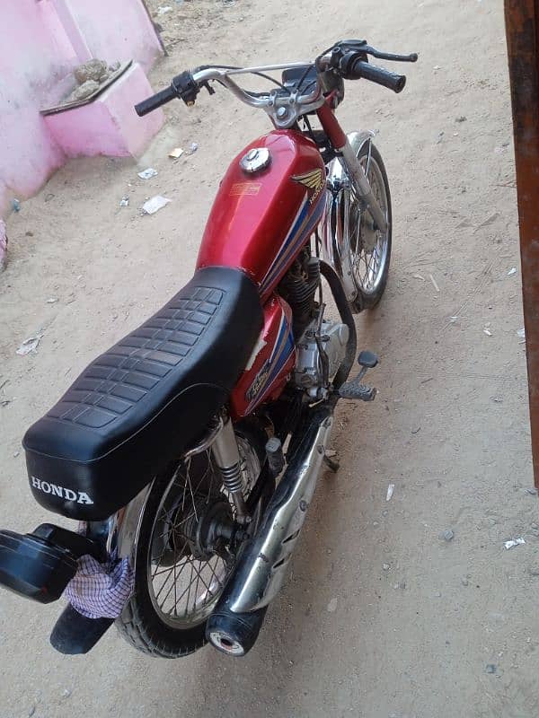 03121197096 . iam selling my 125 . cont us 0