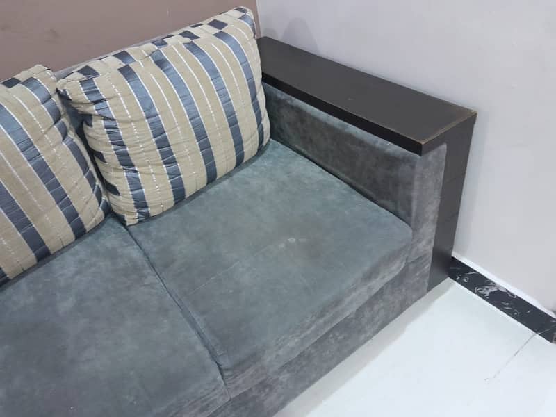 L Shaped Sofa for Sale 0