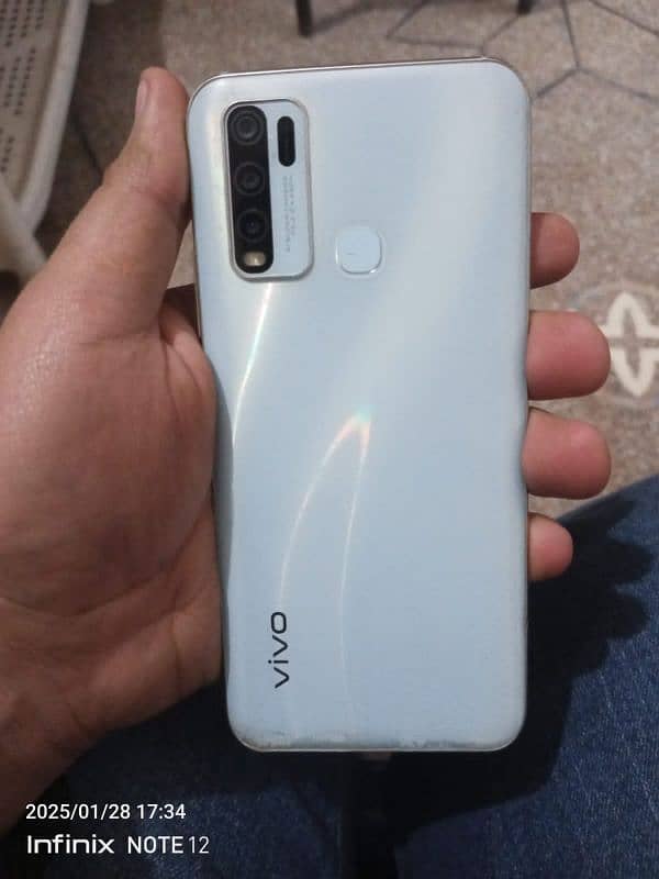 vivo y30 3