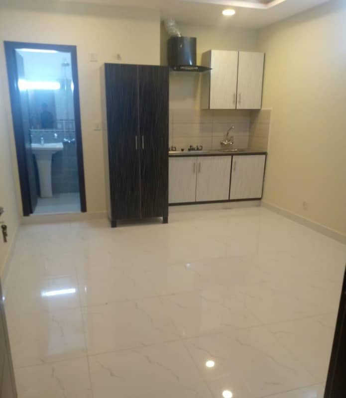 studio non furnished aparment available for sale in gulberg green islamabad 0