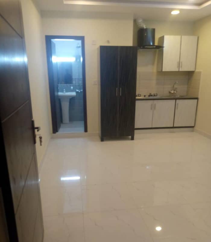 studio non furnished aparment available for sale in gulberg green islamabad 9