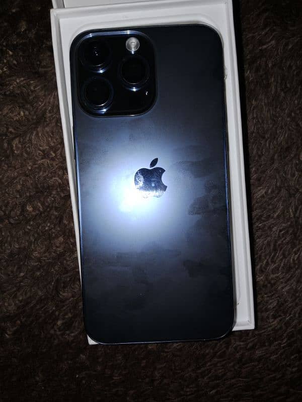 I phone 15 pro max UK model 512 gb 1